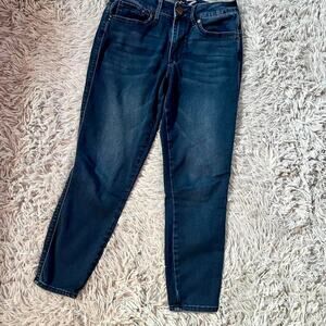 Dark wash Millennial Classic Denim Norm core Preppy That Girl Seven7 skinny jean